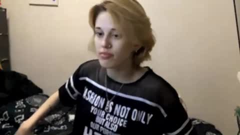 Snapshot of carolcaci chatting on November 2025 03:00:02 PM Call me Carol online show from November 2025 03:00:02 PM