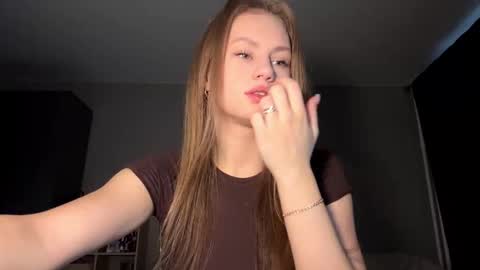 Snapshot of carolecronan chatting on December 2025 08:11:01 AM Lisa online show from December 2025 08:11:01 AM