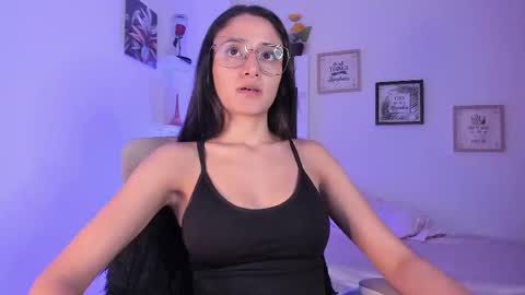 Caroline online show from February 2025 10:06:02 PM