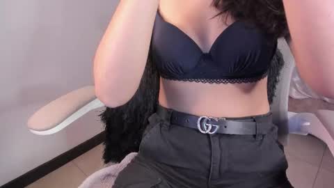 Caroline online show from September 2025 03:47:02 PM