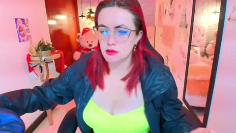 Carolin  online show from December 2024 03:08:02 AM