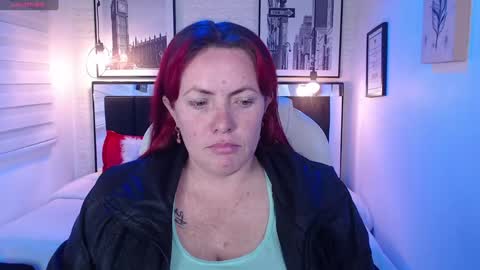 Carolin  online show from December 2024 07:59:02 PM