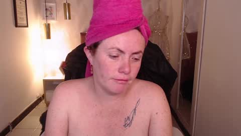 Carolin  online show from December 2024 05:15:01 AM