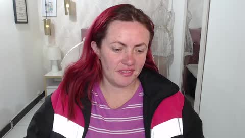 Carolin  online show from December 2024 03:36:02 AM