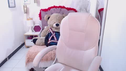 Carolin  online show from January 2025 03:11:01 AM