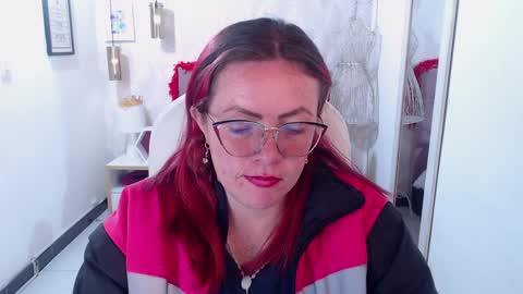 Carolin  online show from January 2025 03:23:01 AM