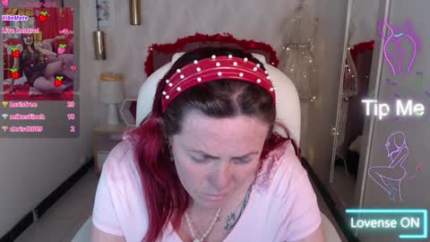 Carolin  online show from January 2025 09:17:02 AM