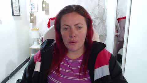 Carolin  online show from January 2025 03:04:02 AM