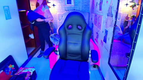 Carolin  online show from January 2025 03:12:01 AM