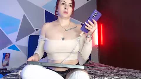 Carolin Moore online show from January 2025 07:17:02 PM