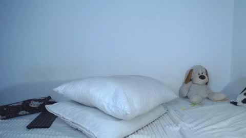 Snapshot of carolina_ml chatting on October 2025 06:31:02 PM CarolinaM online show from October 2025 06:31:02 PM