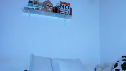 Snapshot of carolina_ml chatting on November 2025 03:58:02 PM CarolinaM online show from November 2025 03:58:02 PM