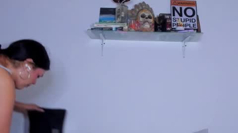 Snapshot of carolina_ml chatting on December 2025 06:24:02 PM CarolinaM online show from December 2025 06:24:02 PM