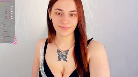 Snapshot of carolina_noreen chatting on March 2026 04:02:02 AM carolina_noreen online show from March 2026 04:02:02 AM