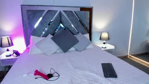 Snapshot of carolina_torres25 chatting on April 2026 01:09:02 PM carolina_torres25 online show from April 2026 01:09:02 PM