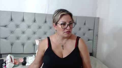 Carolina online show from January 2025 08:35:02 PM