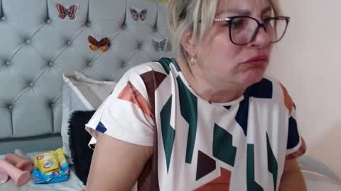 Carolina online show from March 2025 12:53:01 AM