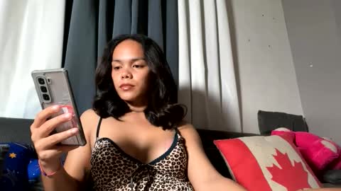 caroline_east online show from March 2026 03:16:01 PM