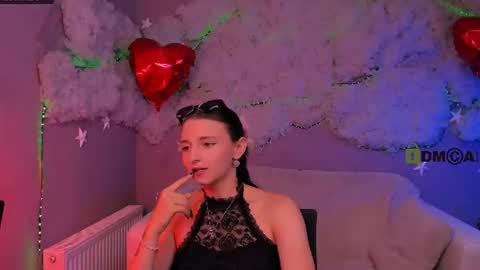 Snapshot of caroline_honeyy chatting on July 2026 06:58:02 PM Caroline online show from July 2026 06:58:02 PM