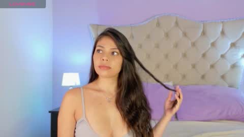 Caroline online show from February 2026 08:07:02 PM