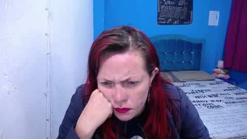 Carolinhe  online show from February 2026 08:33:02 AM