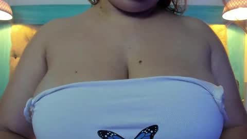 Snapshot of carolinne_89 chatting on March 2025 11:05:01 PM caro online show from March 2025 11:05:01 PM
