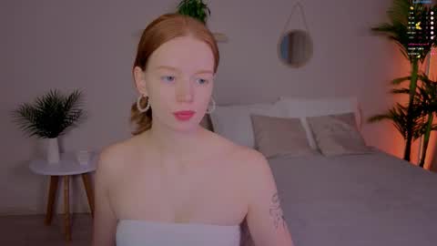 Caro online show from October 2025 02:48:02 PM