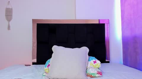 Snapshot of carorosse chatting on December 2024 08:25:02 PM Caro online show from December 2024 08:25:02 PM