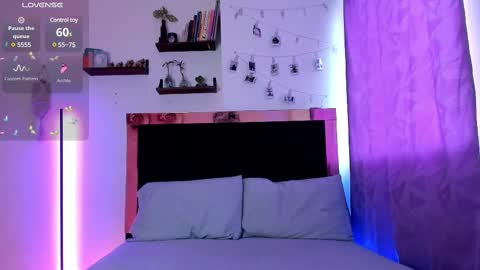 Snapshot of carorosse chatting on March 2025 10:04:02 PM Caro online show from March 2025 10:04:02 PM