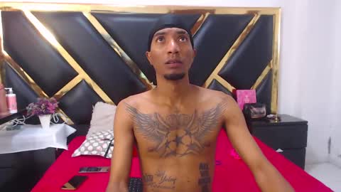 Snapshot of caroyandy3 chatting on November 2025 07:24:02 PM caro y andy online show from November 2025 07:24:02 PM