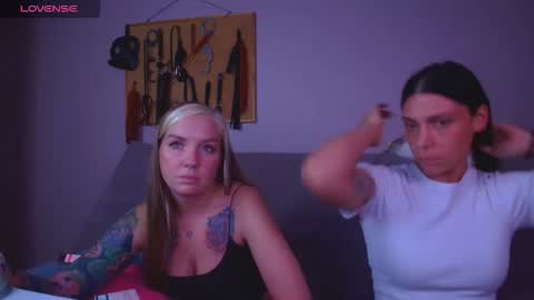 Carrie online show from November 2025 06:40:01 PM