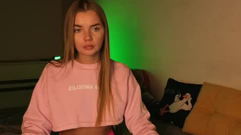 carriebradshawww online show from December 2025 02:25:01 PM