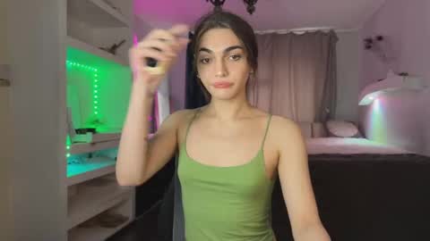 Snapshot of carry_hai chatting on February 2025 10:37:02 AM Carry online show from February 2025 10:37:02 AM