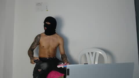 Snapshot of cash_master777 chatting on November 2025 11:24:02 AM cash_master777 online show from November 2025 11:24:02 AM