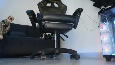 cash_master777 online show from April 2026 08:00:02 PM