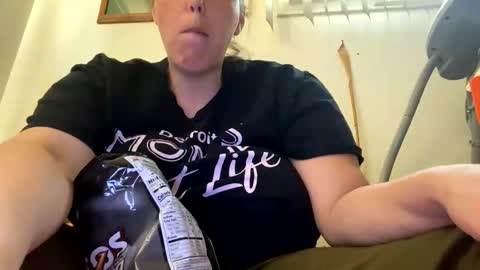 Cash Couple online show from September 2025 09:48:02 PM