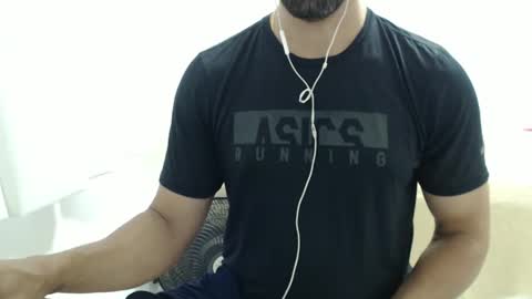 Snapshot of cashmastermuscle77 chatting on December 2024 02:21:01 PM cashmastermuscle77 online show from December 2024 02:21:01 PM
