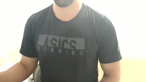 Snapshot of cashmastermuscle77 chatting on January 2025 09:46:02 PM cashmastermuscle77 online show from January 2025 09:46:02 PM