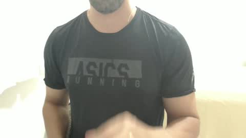 Snapshot of cashmastermuscle77 chatting on January 2025 02:39:01 AM cashmastermuscle77 online show from January 2025 02:39:01 AM