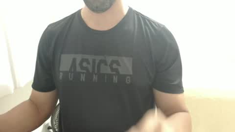 Snapshot of cashmastermuscle77 chatting on January 2025 01:16:01 AM cashmastermuscle77 online show from January 2025 01:16:01 AM