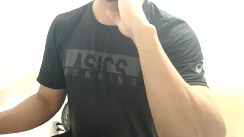 Snapshot of cashmastermuscle77 chatting on February 2025 01:02:01 AM cashmastermuscle77 online show from February 2025 01:02:01 AM