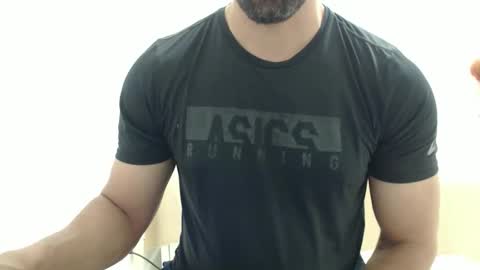 Snapshot of cashmastermuscle77 chatting on September 2025 12:32:01 PM cashmastermuscle77 online show from September 2025 12:32:01 PM
