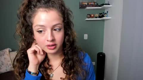 Snapshot of cassandra_caiin chatting on December 2024 09:43:02 PM Cassie online show from December 2024 09:43:02 PM