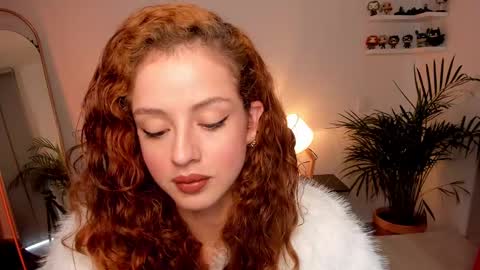 Snapshot of cassandra_caiin chatting on February 2025 07:07:01 PM Cassie online show from February 2025 07:07:01 PM