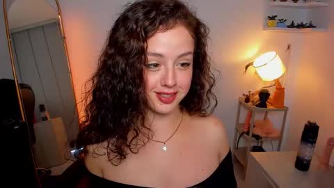 Snapshot of cassandra_caiin chatting on September 2025 09:50:01 PM Cassie online show from September 2025 09:50:01 PM