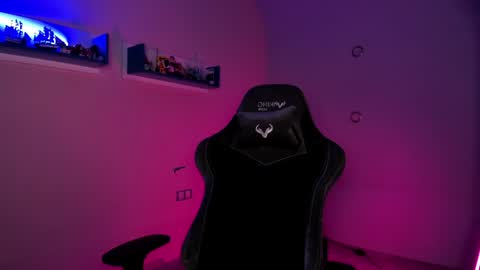 Seductress Cassia  FINDOM AND SADISM  NO NUDE online show from January 2025 07:37:01 PM