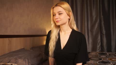 Snapshot of cassie130505 chatting on January 2025 09:32:01 PM Cassie online show from January 2025 09:32:01 PM