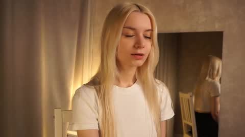 Snapshot of cassie130505 chatting on February 2025 03:18:02 PM Cassie online show from February 2025 03:18:02 PM