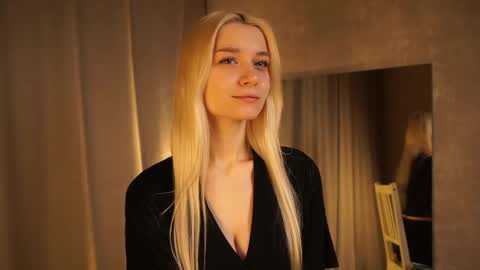 Snapshot of cassie130505 chatting on February 2025 03:50:02 PM Cassie online show from February 2025 03:50:02 PM