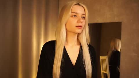 Snapshot of cassie130505 chatting on February 2025 02:46:02 PM Cassie online show from February 2025 02:46:02 PM